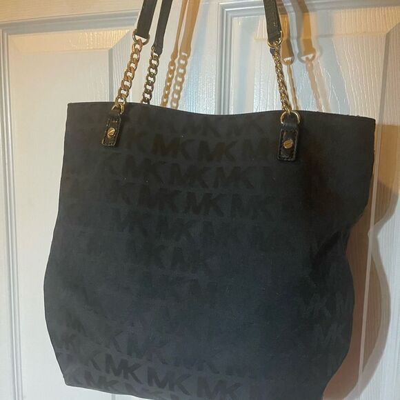 Michael Kors Black Fabric Signature Monogram medium tote gold tone chain straps - Picture 4 of 16